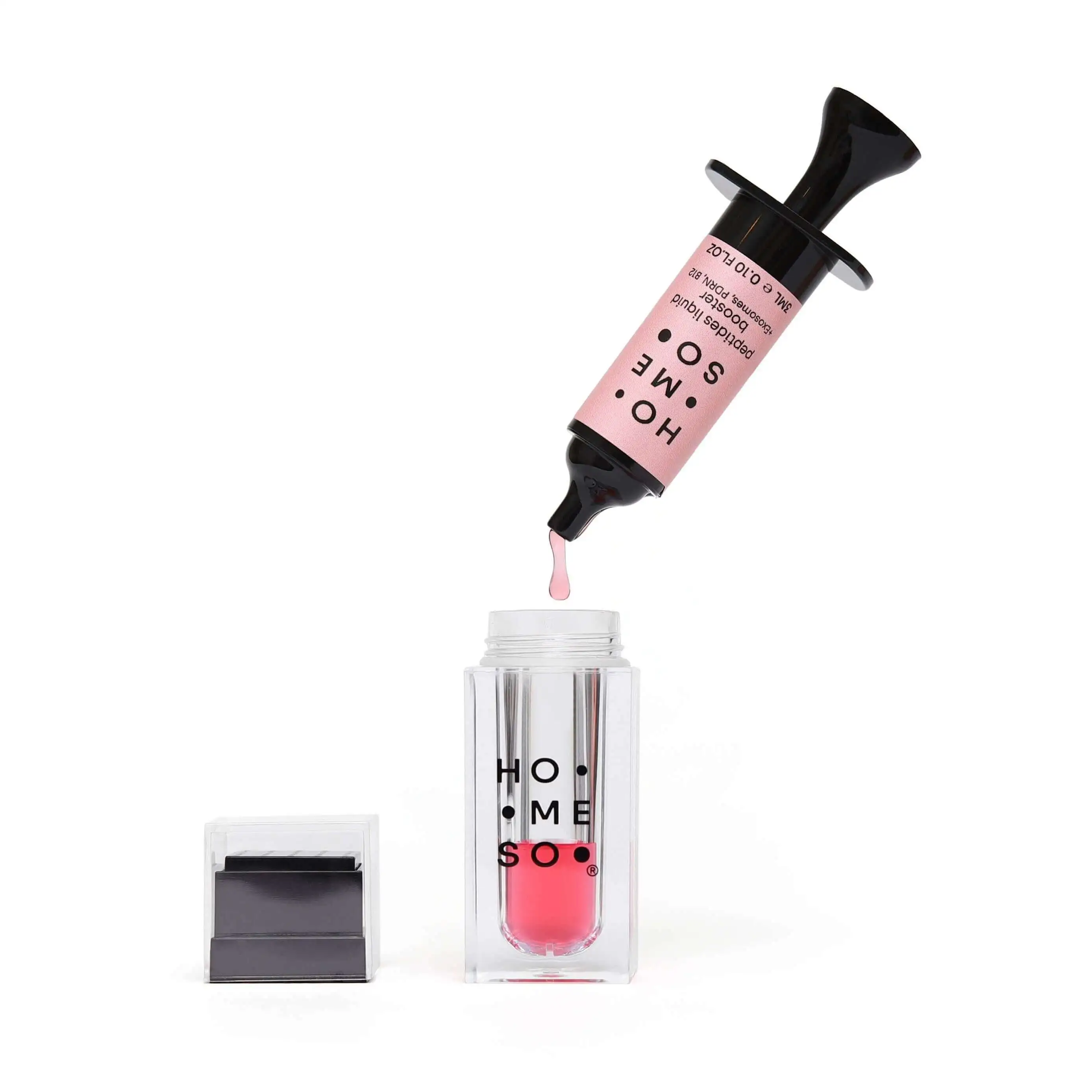 Крупным планом смешивание сыворотки с полинуклеотидами HoMEso с пептидами и экзосомами для активного ухода за кожей.